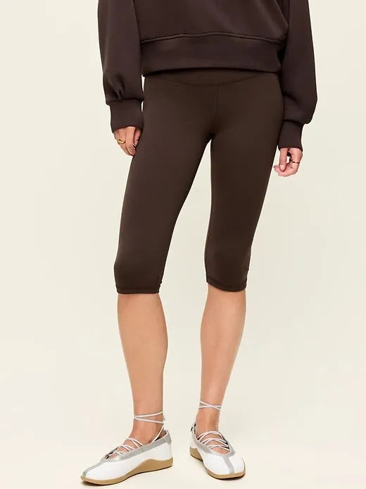 High-Waisted StudioSmooth Pedal Pusher Capri Leggings