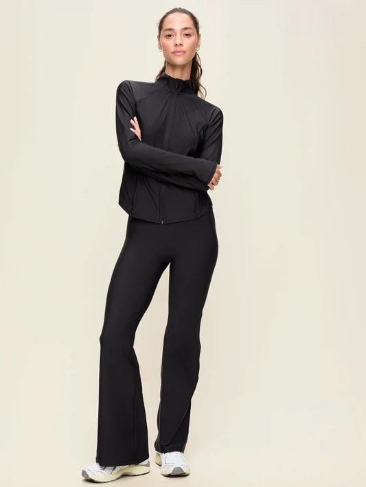 Extra High-Waisted PowerSoft Boundless Flare Leggings – No Front Seam